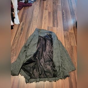 Women's oversized plaid blazer with fringe trim medium